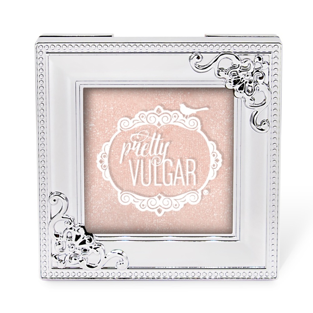 Pretty Vulgar Shimmering Swan Highlighter